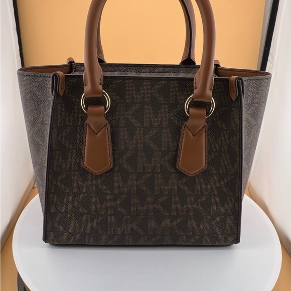 MICHAEL MICHAEL KORS Kris Small Logo Satchel - Picture 14 of 14